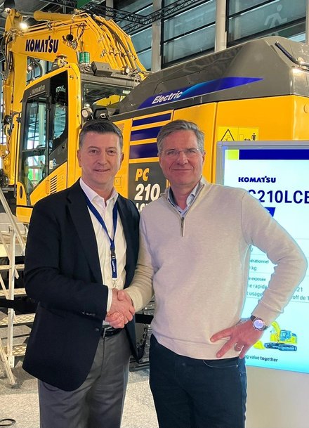 Van der Spek Vianen becomes new Komatsu distributor in the Netherlands 