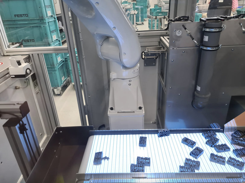 YASKAWA: REDUCED LABOUR COSTS AND ADDED PRODUCTION SHIFT BY FESTO POLYMER