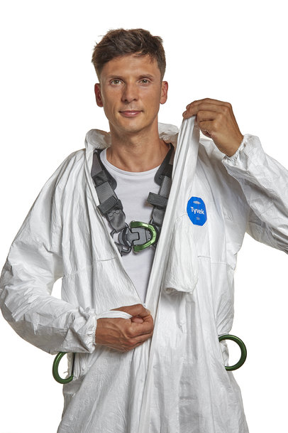 New DuPont Tyvek 500 HP Coverall Provides Efficient Chemical Protection for Workers Using Safety Harnesses