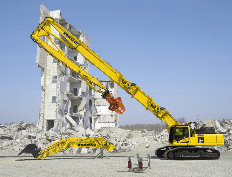 Komatsu Expands Simulator Offering to High Reach Demolition Excavators 